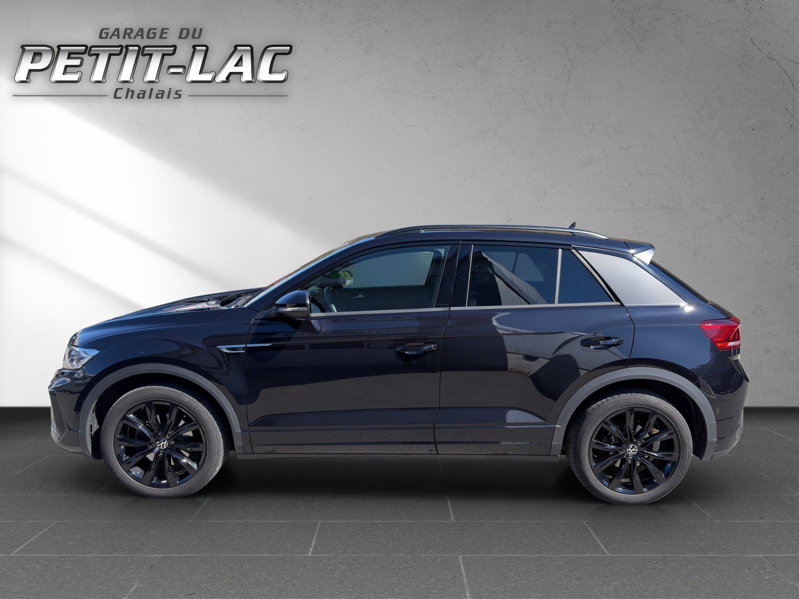 VW T-Roc 2.0 TSI R-Line DSG 4Motion, Petrol, Second hand / Used, Automatic - 3