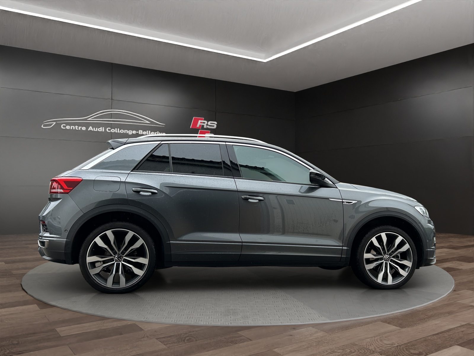 VW T-Roc Sport, Benzin, Occasion / Gebraucht, Automatik - 7