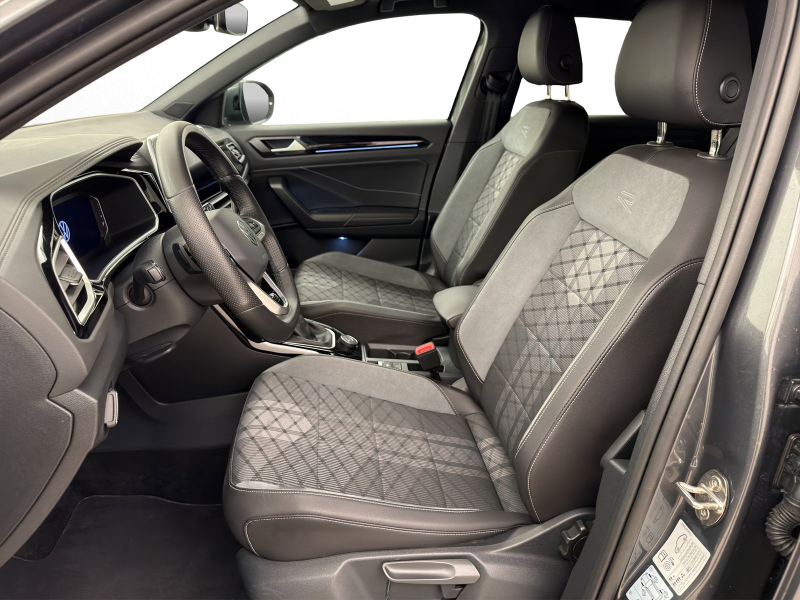 VW T-Roc 2.0 TSI R-Line DSG 4motion, Benzina, Occasioni / Usate, Automatico - 3