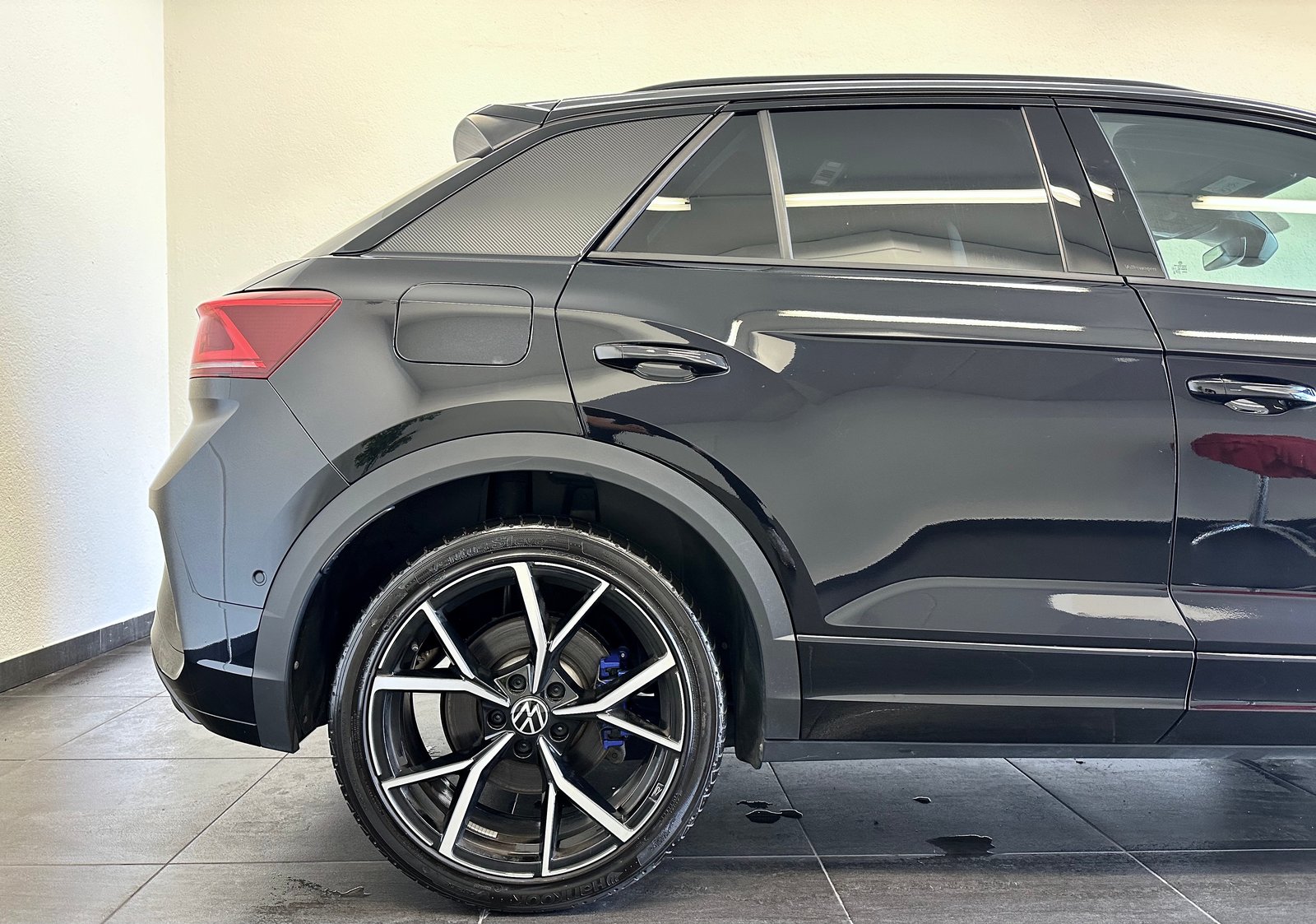 VW T-Roc 2.0 TSI R DSG 4Motion Akrapovic, Petrol, Second hand / Used, Automatic - 6
