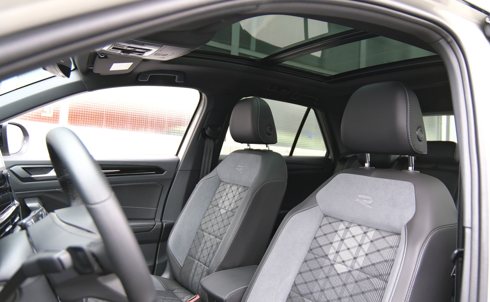 VW T-Roc 1.5 TSI EVO R-Line Black Style DSG, Essence, Occasion / Utilisé, Automatique - 4