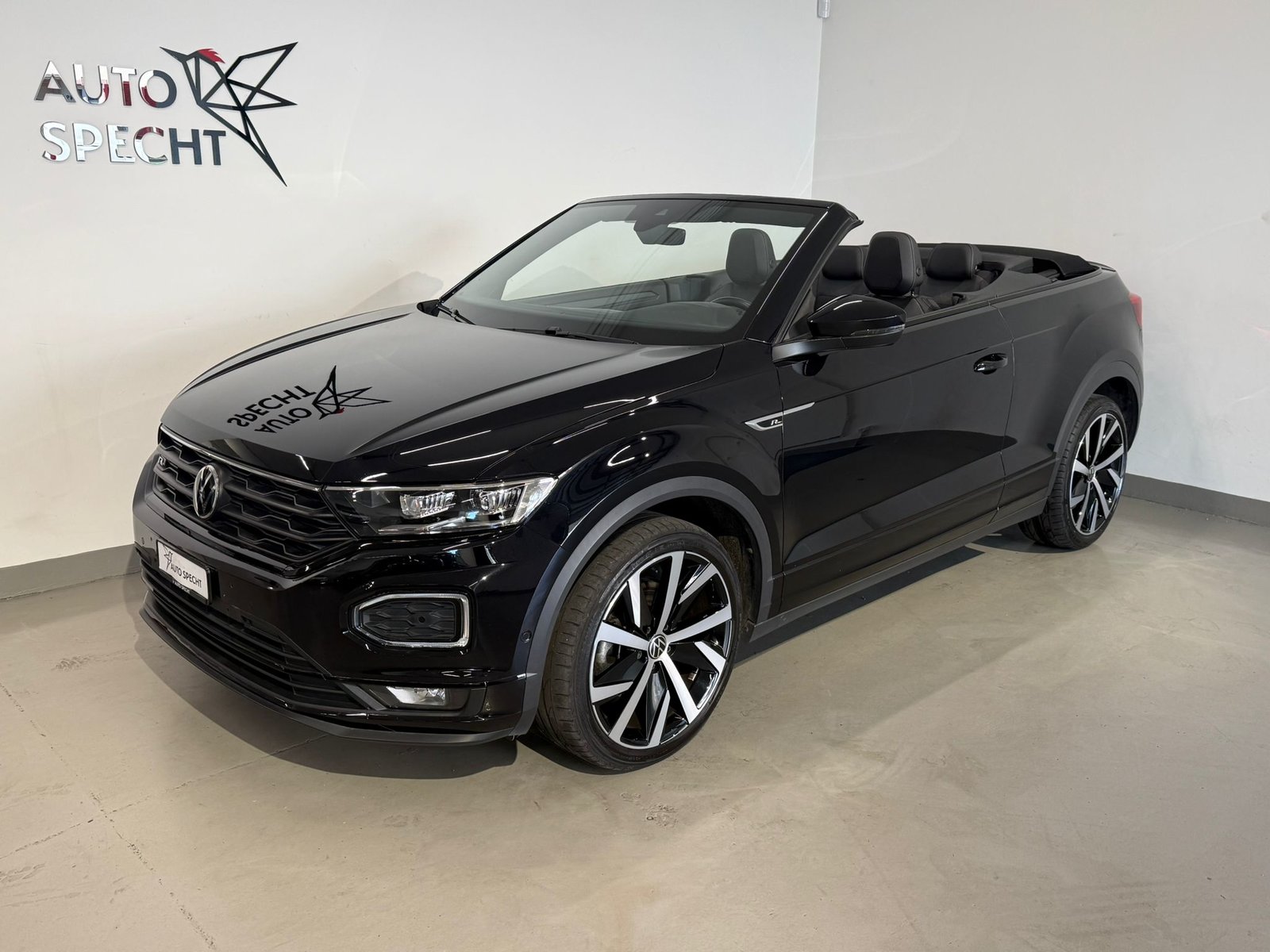 VW T-Roc Cabriolet 1.5 TSI EVO R-Line DSG, Petrol, Second hand / Used, Automatic - 2