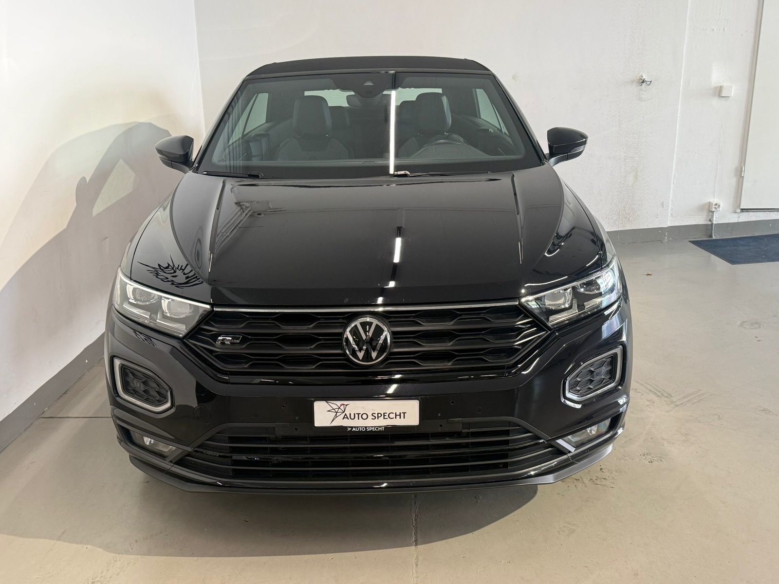VW T-Roc Cabriolet 1.5 TSI EVO R-Line DSG, Petrol, Second hand / Used, Automatic - 5