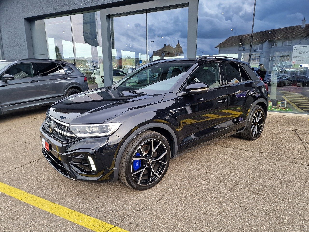 VW T-Roc R, Benzin, Occasion / Gebraucht, Automatik - 2