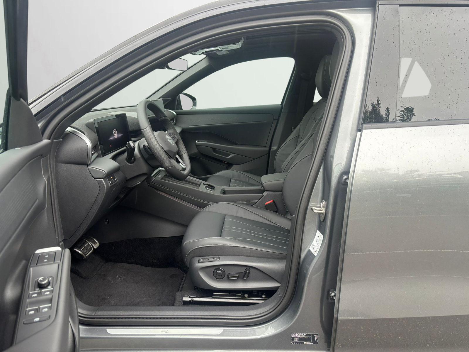 VW T-Roc NF R-Line, Essence, Occasion / Utilisé, Automatique - 5