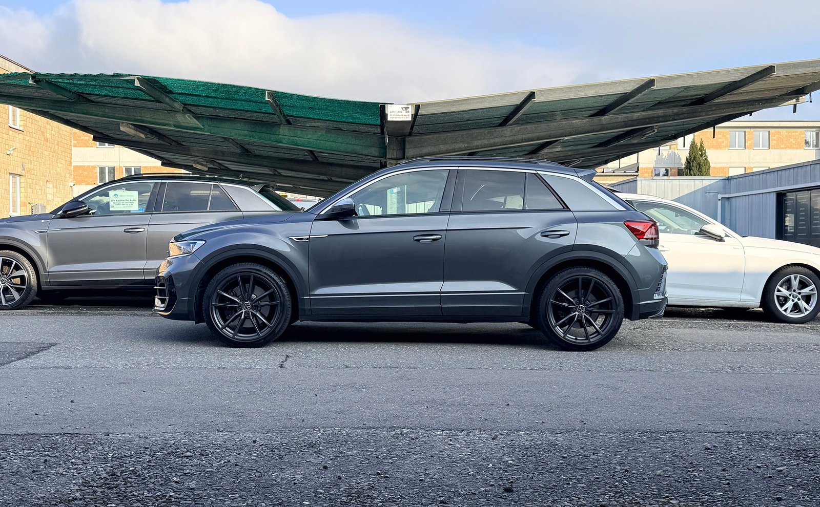VW T-Roc 2.0 TSI R DSG 4Motion, Benzin, Occasion / Gebraucht, Automatik - 3
