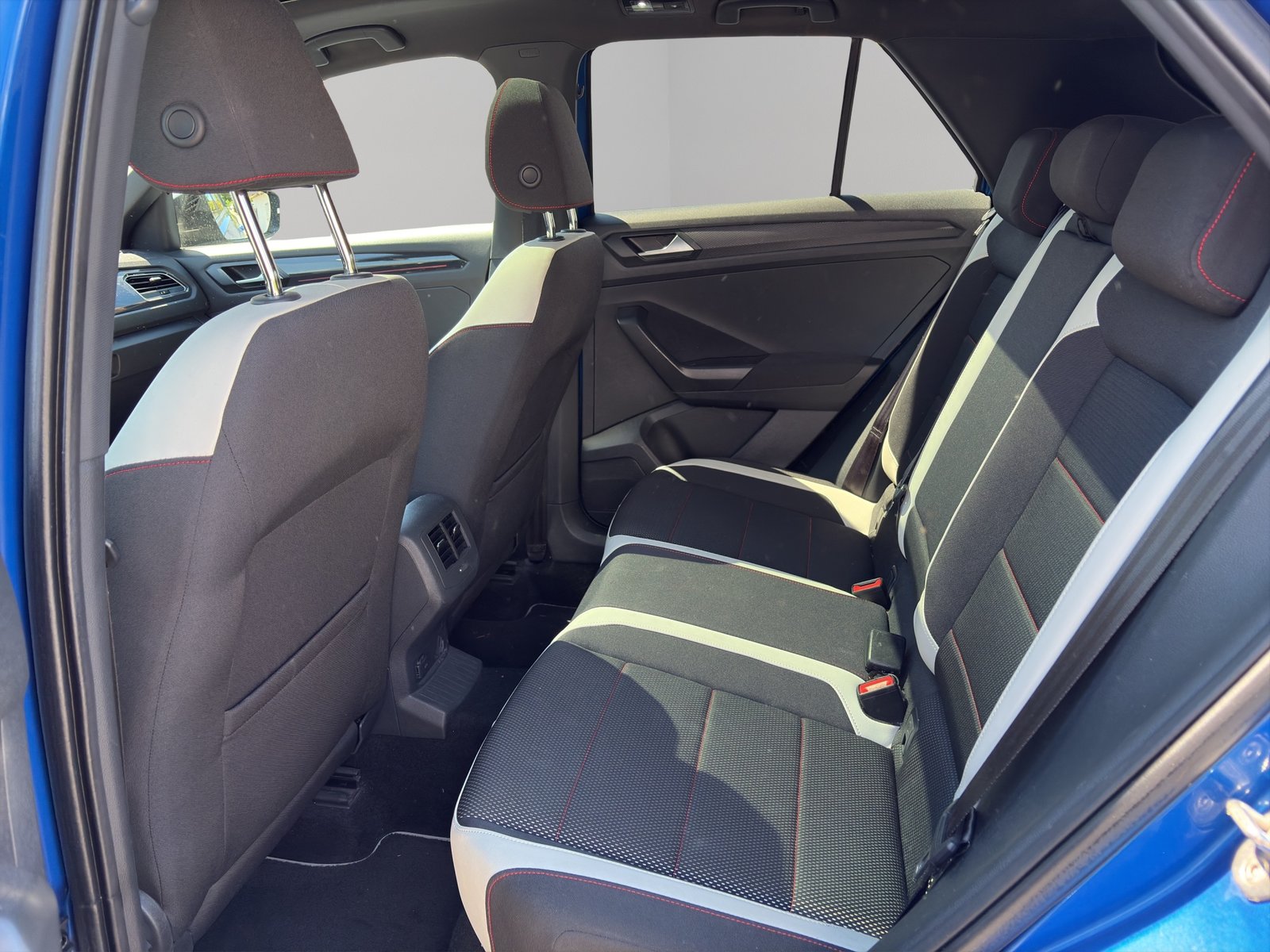 VW T-Roc 2.0 TSI Sport DSG 4Motion, Essence, Occasion / Utilisé, Automatique - 6