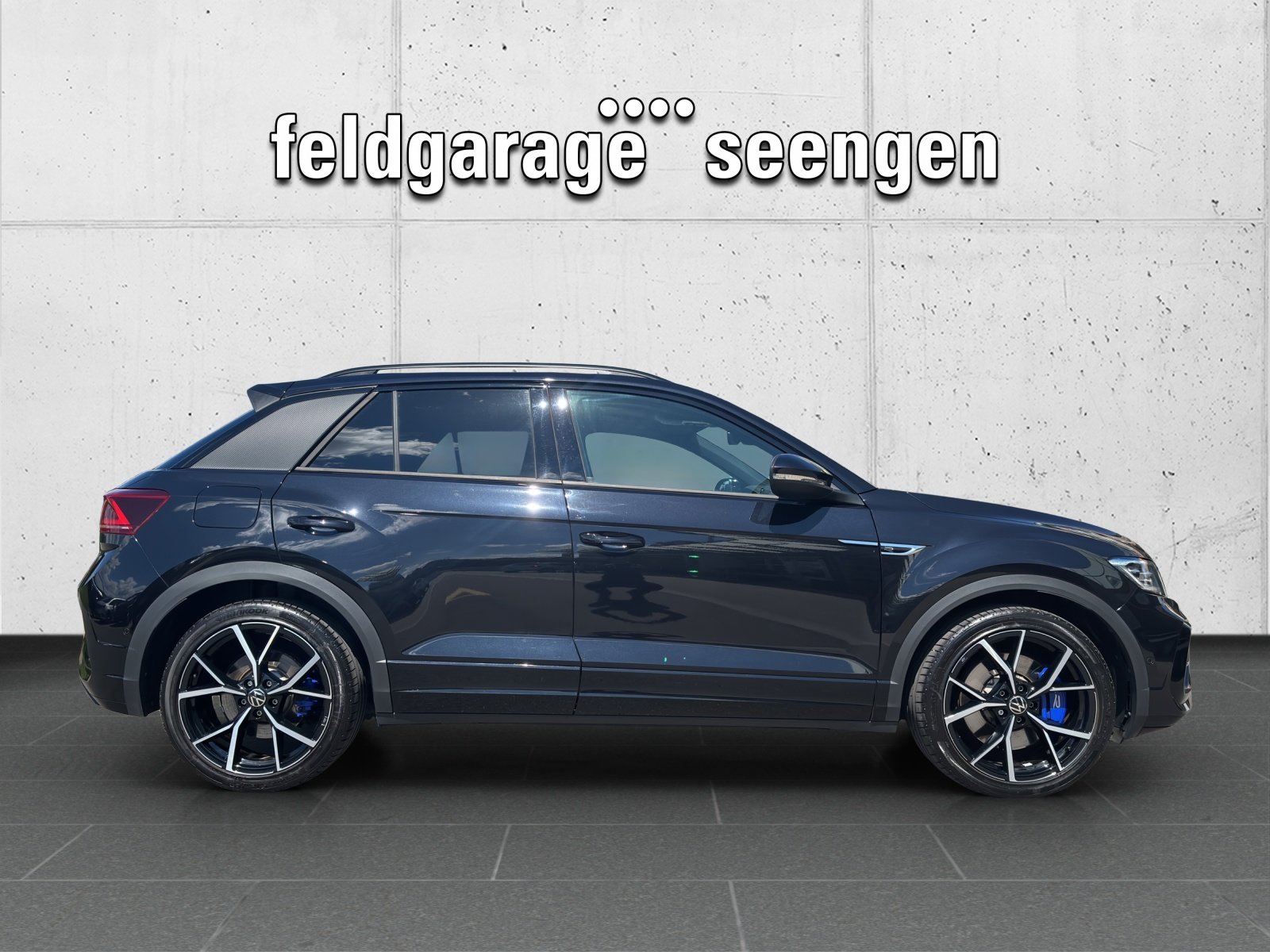 VW New T-Roc 2.0 TSI R DSG 4Motion mit AHK Akrapovic, Essence, Occasion / Utilisé, Automatique - 4