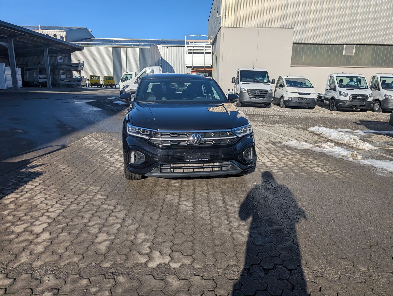 VW T-Roc 2.0 TSI R-Line DSG 4Motion ***Anhängerkupplung***, Petrol, Second hand / Used, Automatic - 2