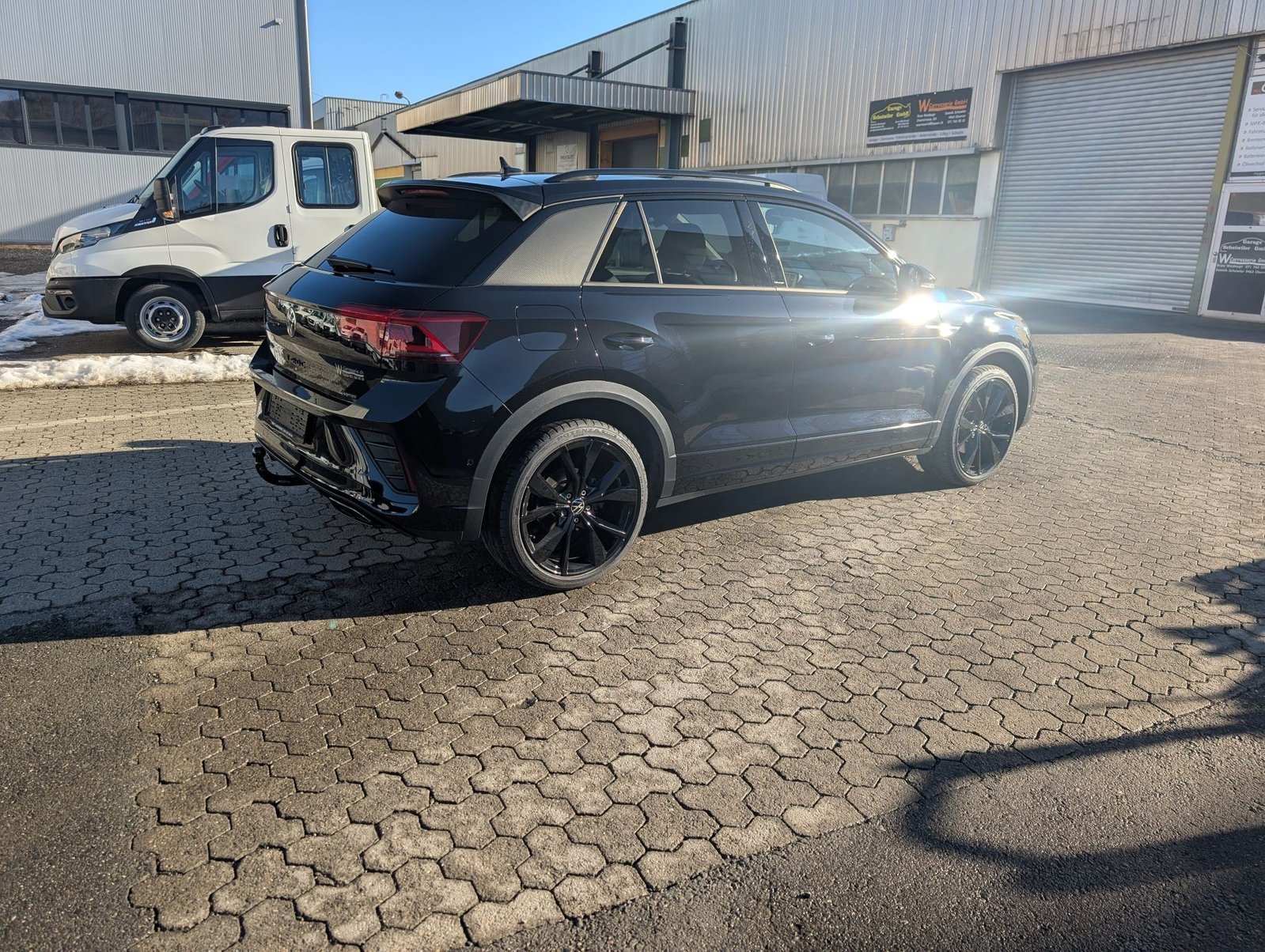 VW T-Roc 2.0 TSI R-Line DSG 4Motion ***Anhängerkupplung***, Petrol, Second hand / Used, Automatic - 4