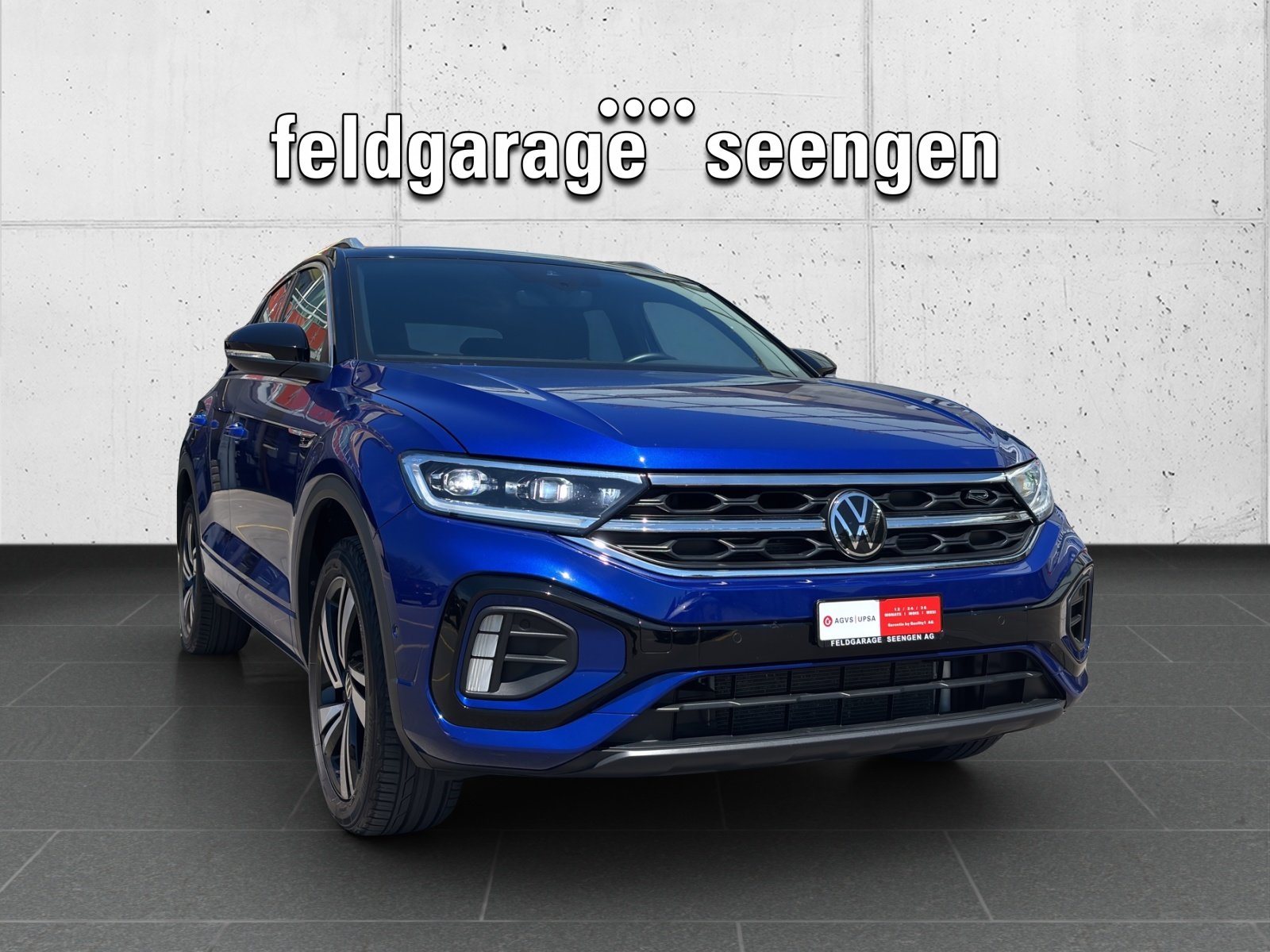 VW New T-Roc 2.0 TSI R-Line DSG 4Motion mit AHK, Standheizun, Benzin, Occasion / Gebraucht, Automatik - 3