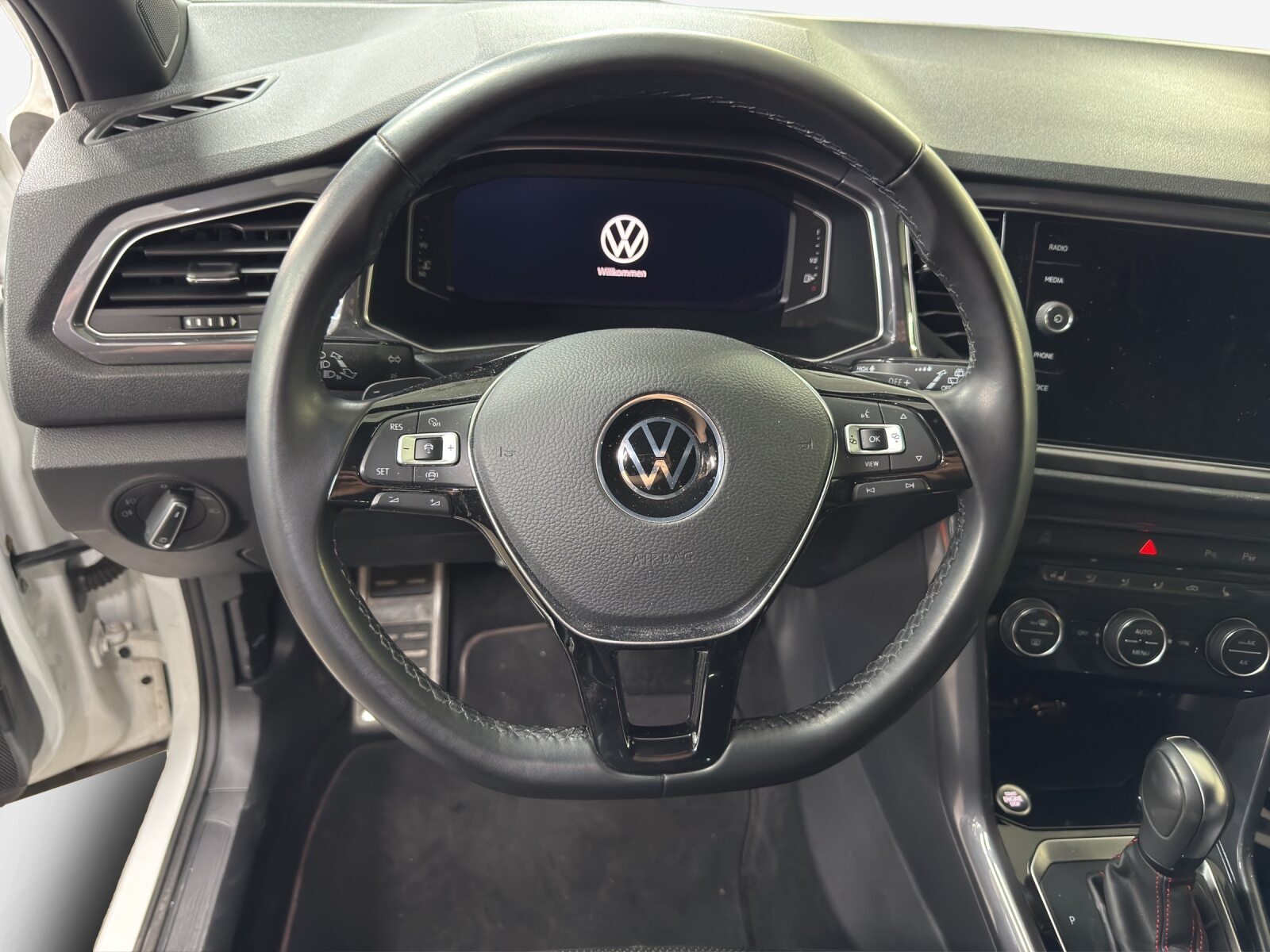 VW T-Roc Sport