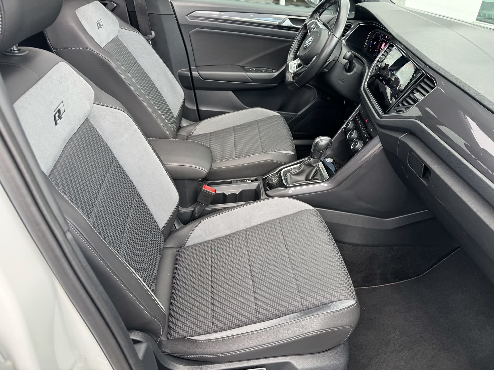 VW T-Roc Sport, Benzina, Occasioni / Usate, Automatico - 3