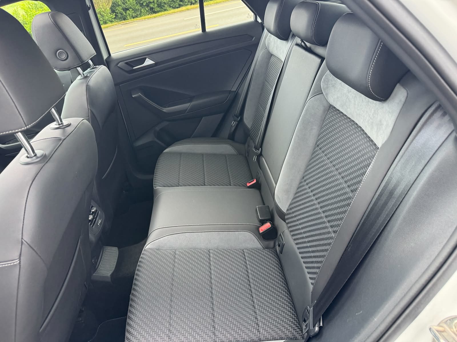 VW T-Roc Sport, Benzina, Occasioni / Usate, Automatico - 6