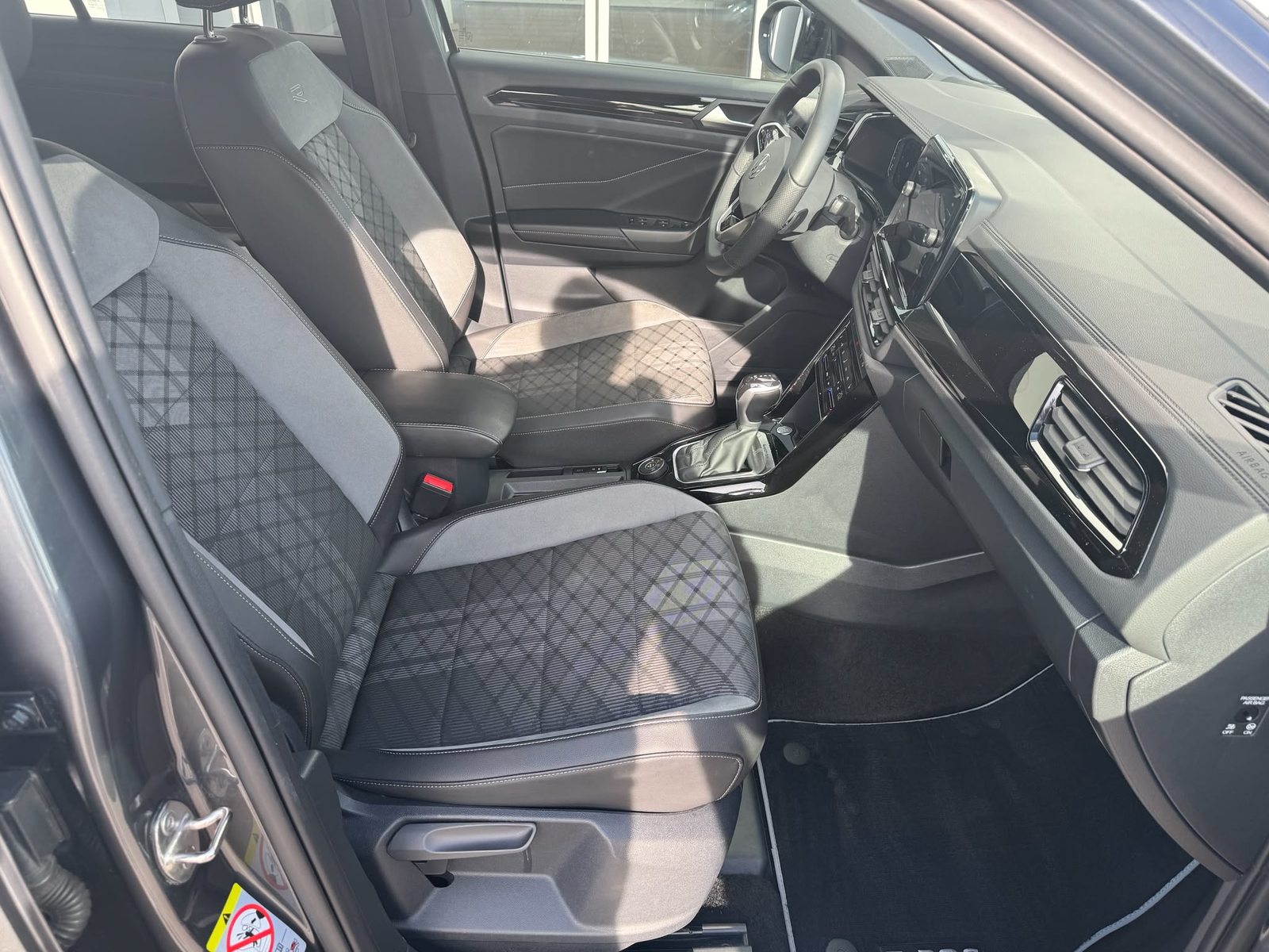 VW T-Roc PA R-Line, Diesel, Occasion / Gebraucht, Automatik - 3