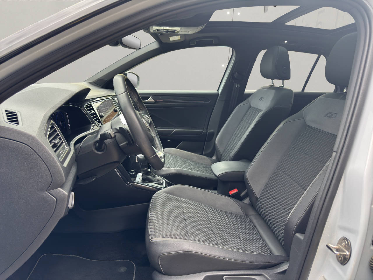 VW T-Roc 1.5 TSI R-Line DSG, Benzin, Occasion / Gebraucht, Automatik - 5