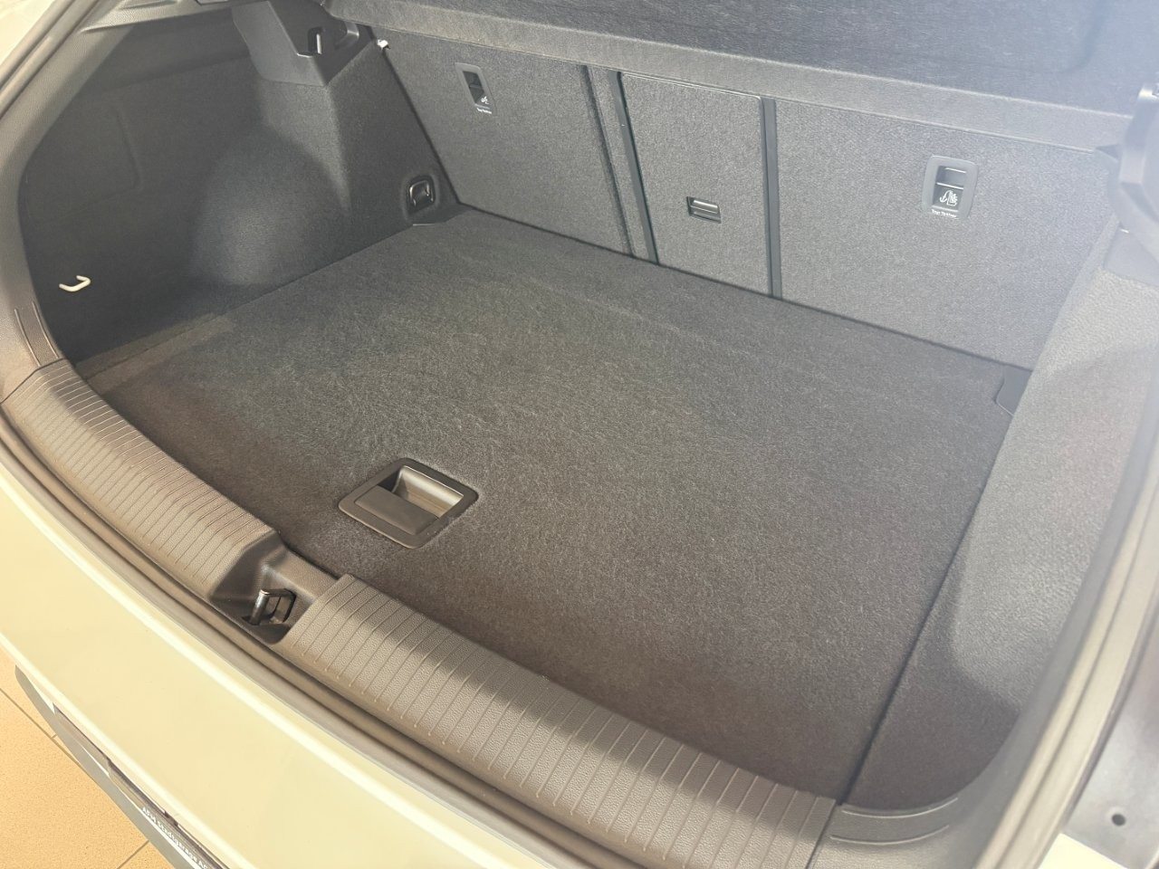 VW T-Roc Sport, Essence, Occasion / Utilisé, Automatique - 6