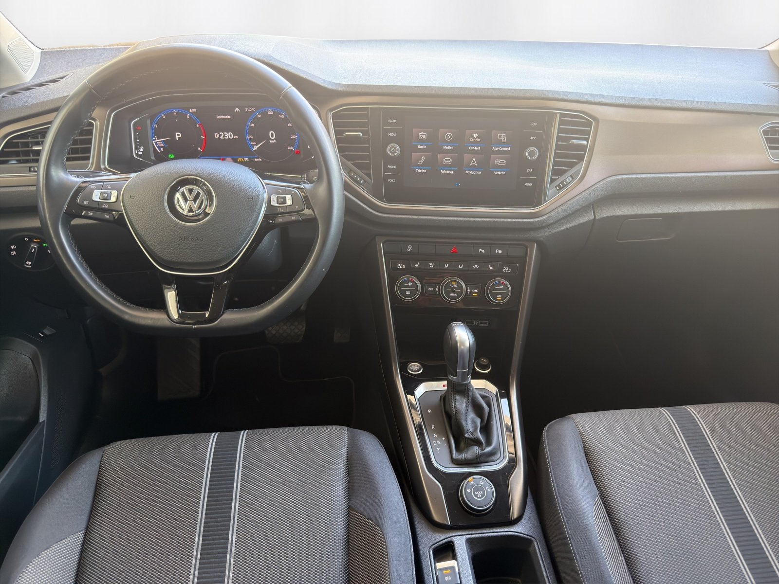 VW T-Roc 2.0 TSI Advance DSG 4Motion, Petrol, Second hand / Used, Automatic - 7