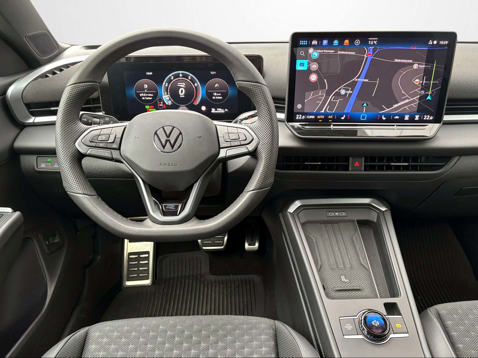VW T-Roc NF R-Line, Petrol, Second hand / Used, Automatic - 6