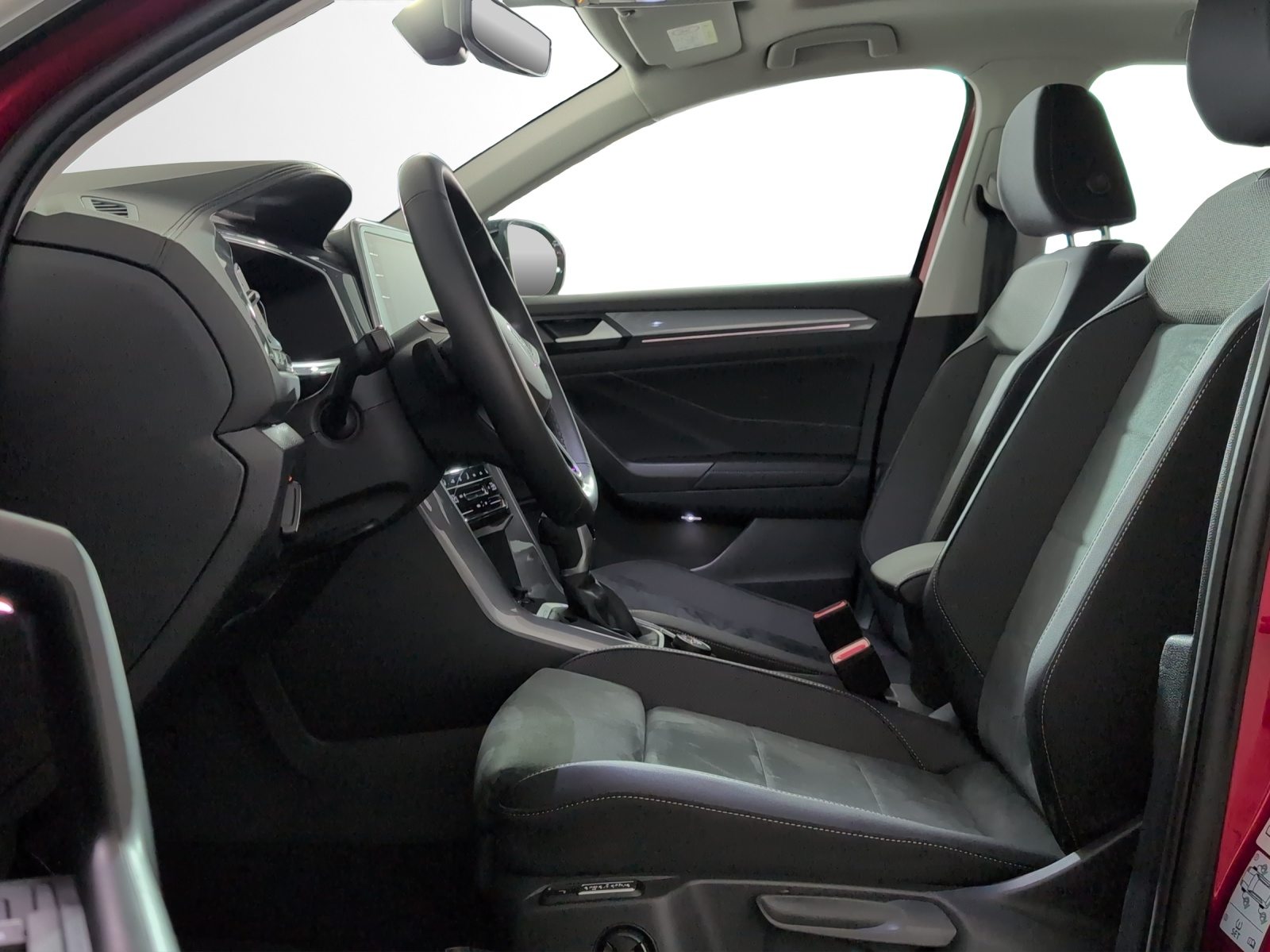 VW T-Roc Style, Petrol, Second hand / Used, Automatic - 6