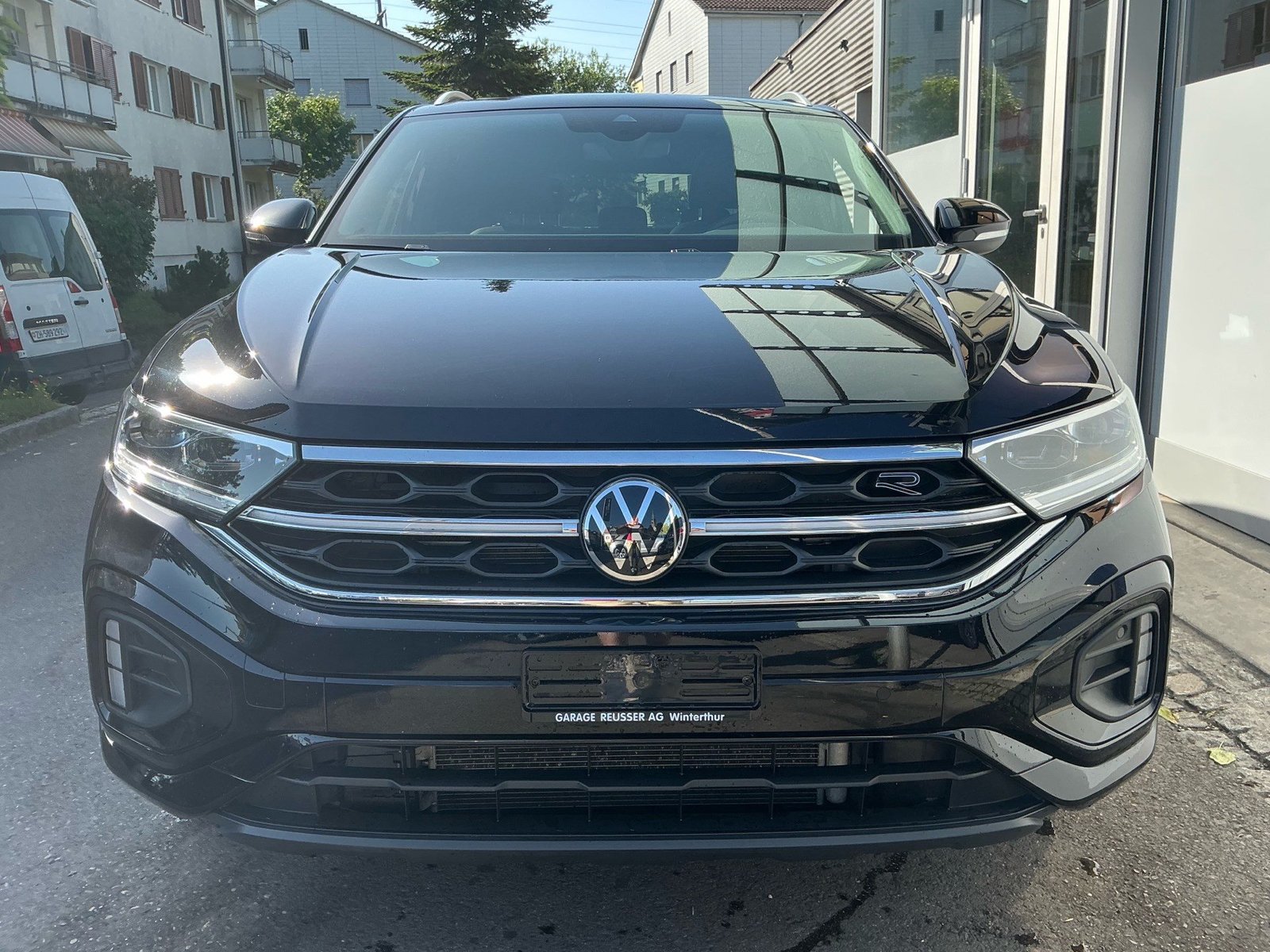 VW T-Roc R-LINE 4MOTION *** PANORAMAGLASDACH ANHÄNGEKUPPLU, Petrol, Second hand / Used, Automatic - 2