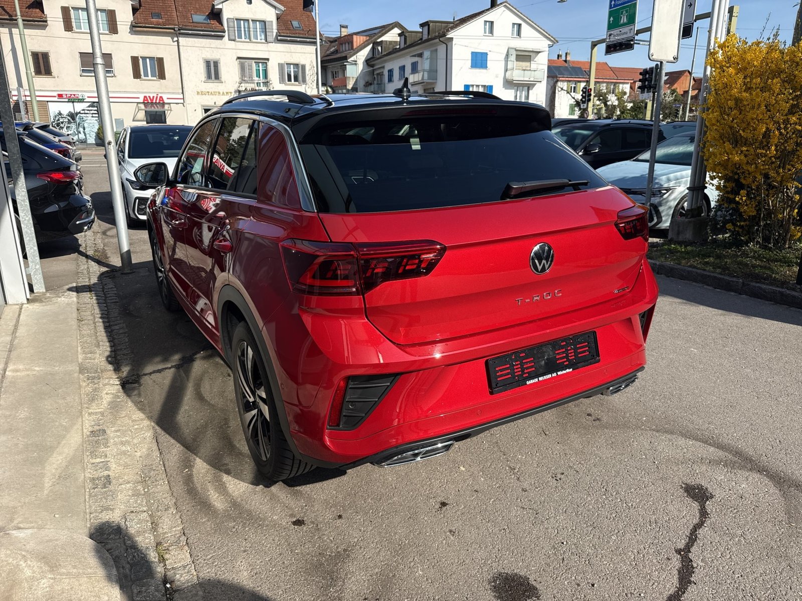 VW T-Roc R-Line 4Motion *** TRAUM IN KINGS RED ***, Benzina, Occasioni / Usate, Automatico - 6