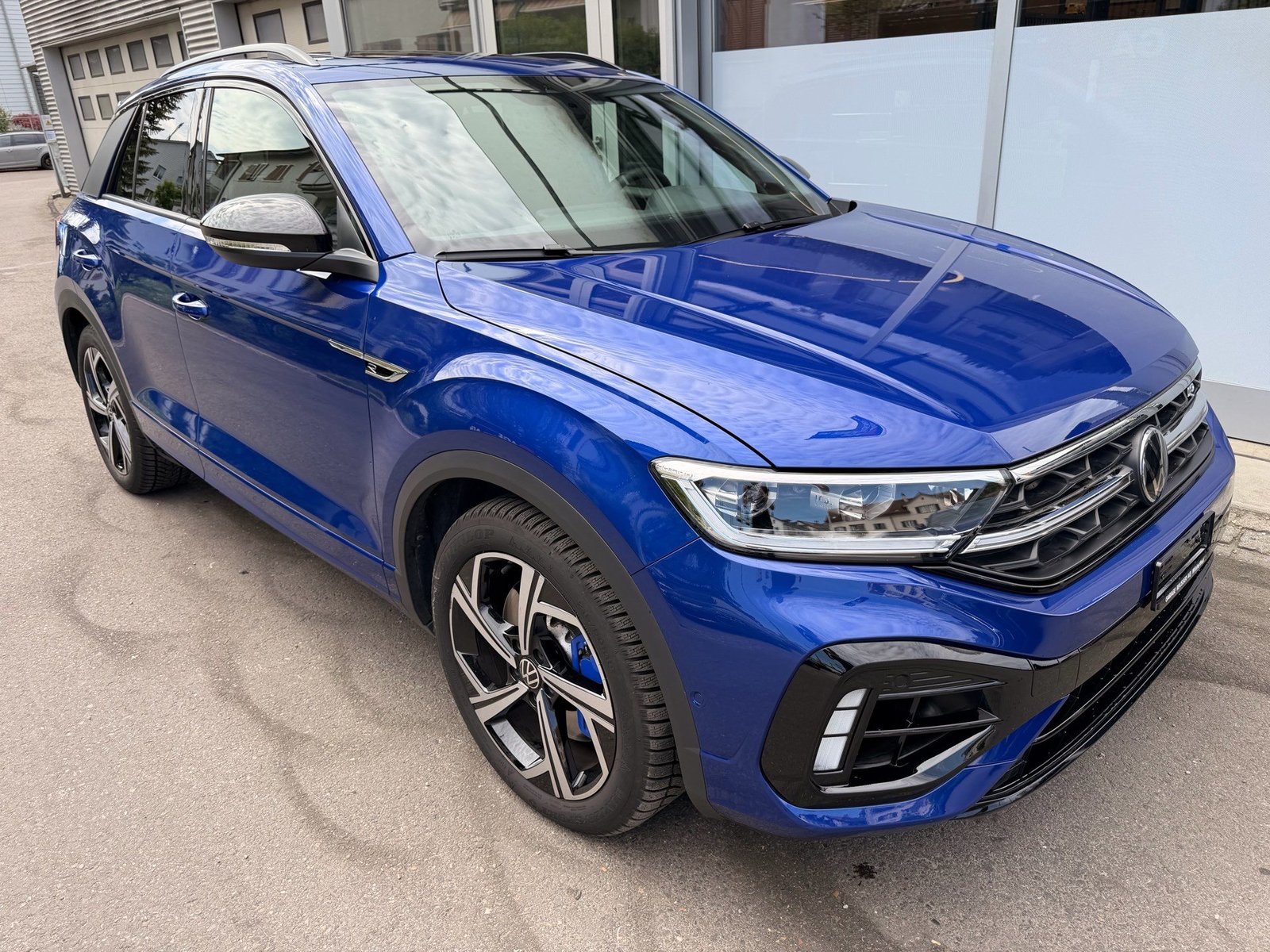 VW T-Roc R 4MOTION BLACK STYLE *** PANORAMAGLASDACH VIELES, Petrol, Second hand / Used, Automatic - 3