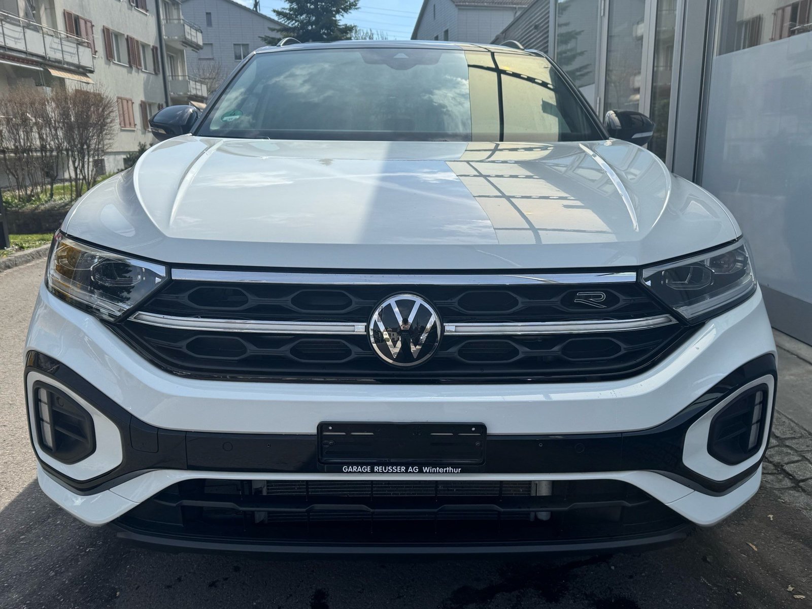 VW T-Roc R-LINE 4MOTION BLACK STYLE *** VOLLAUSSTATTUNG ***, Petrol, Second hand / Used, Automatic - 2