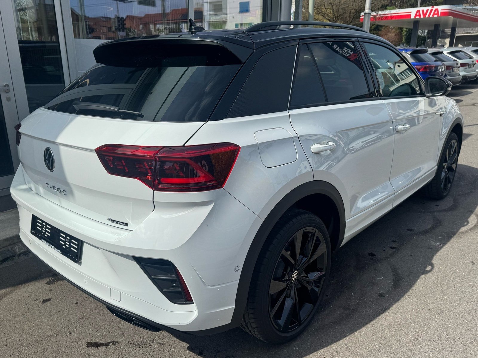 VW T-Roc R-LINE 4MOTION BLACK STYLE *** VOLLAUSSTATTUNG ***, Petrol, Second hand / Used, Automatic - 4