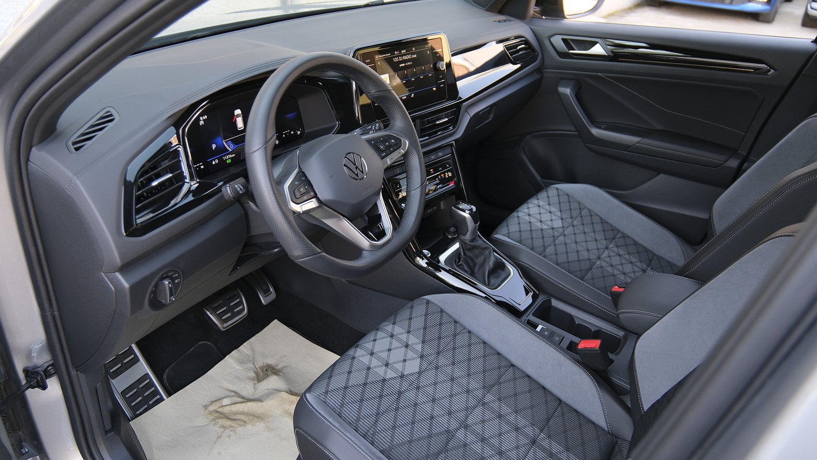 VW T-Roc 1.5 TSI EVO R-Line DSG, Essence, Occasion / Utilisé, Automatique - 3