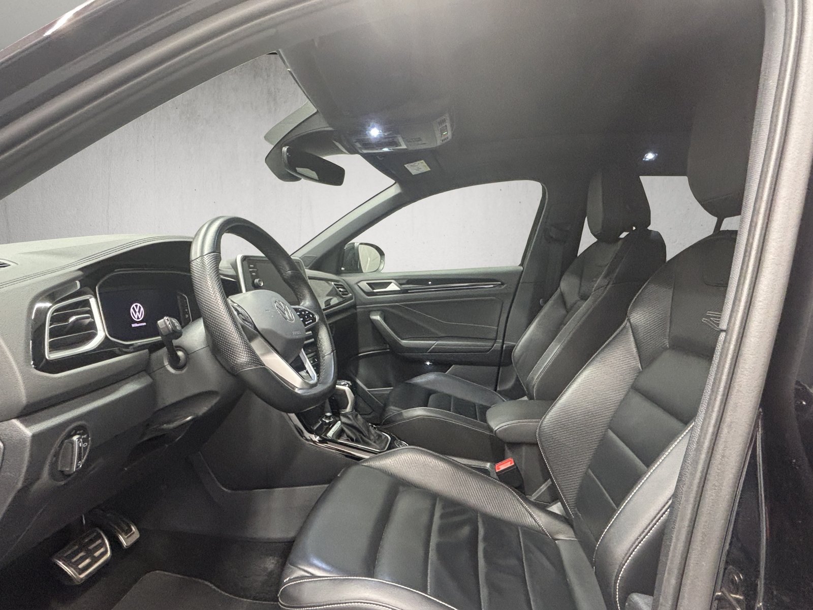 VW T-Roc 2.0 TSI R-Line DSG 4Motion, Benzin, Occasion / Gebraucht, Automatik - 6