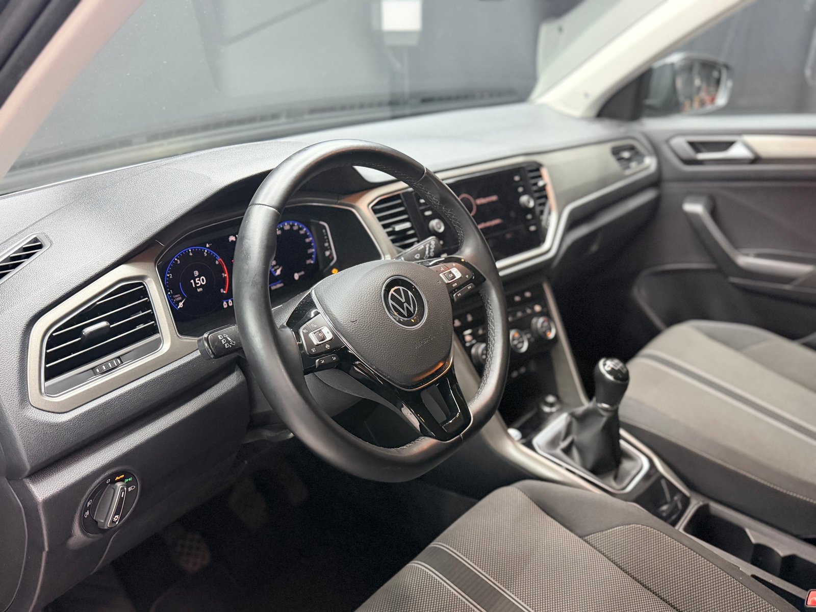 VW T-Roc 1.0 TSI Advance, Benzin, Occasion / Gebraucht, Handschaltung - 4