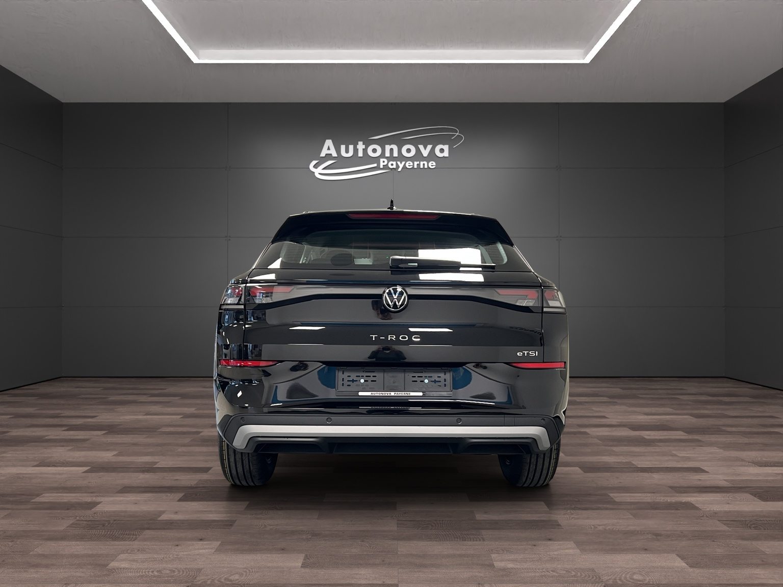 VW T-Roc NF Trend, Petrol, Second hand / Used, Automatic - 5