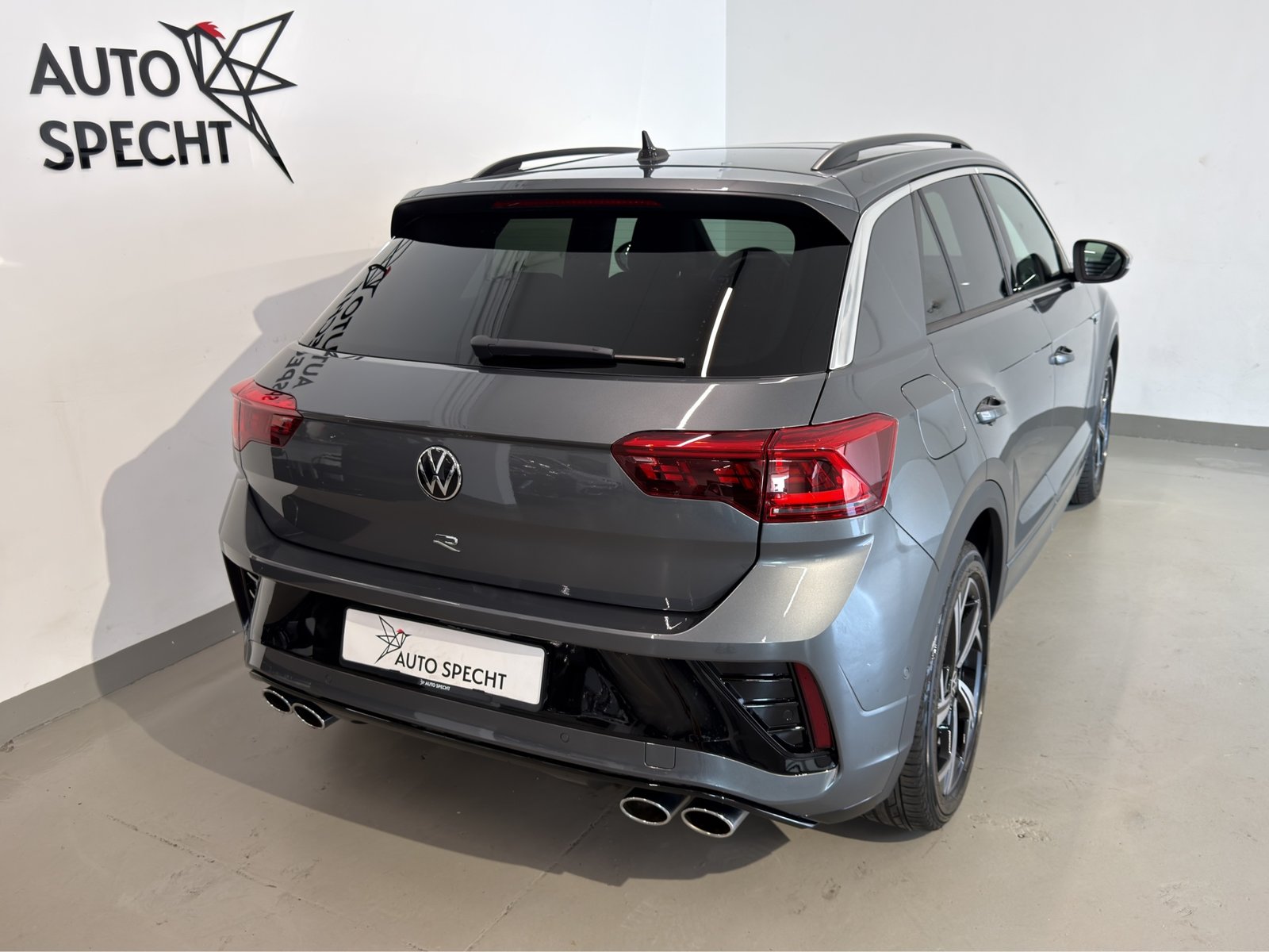 VW T-Roc 2.0 TSI R DSG 4Motion, Petrol, Second hand / Used, Automatic - 5