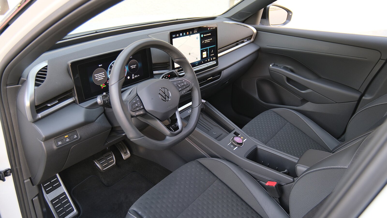 VW T-Roc 1.5 eTSI mHEV R-Line DSG Black Style, Hybride Léger Essence/Électricité, Occasion / Utilisé, Automatique - 3