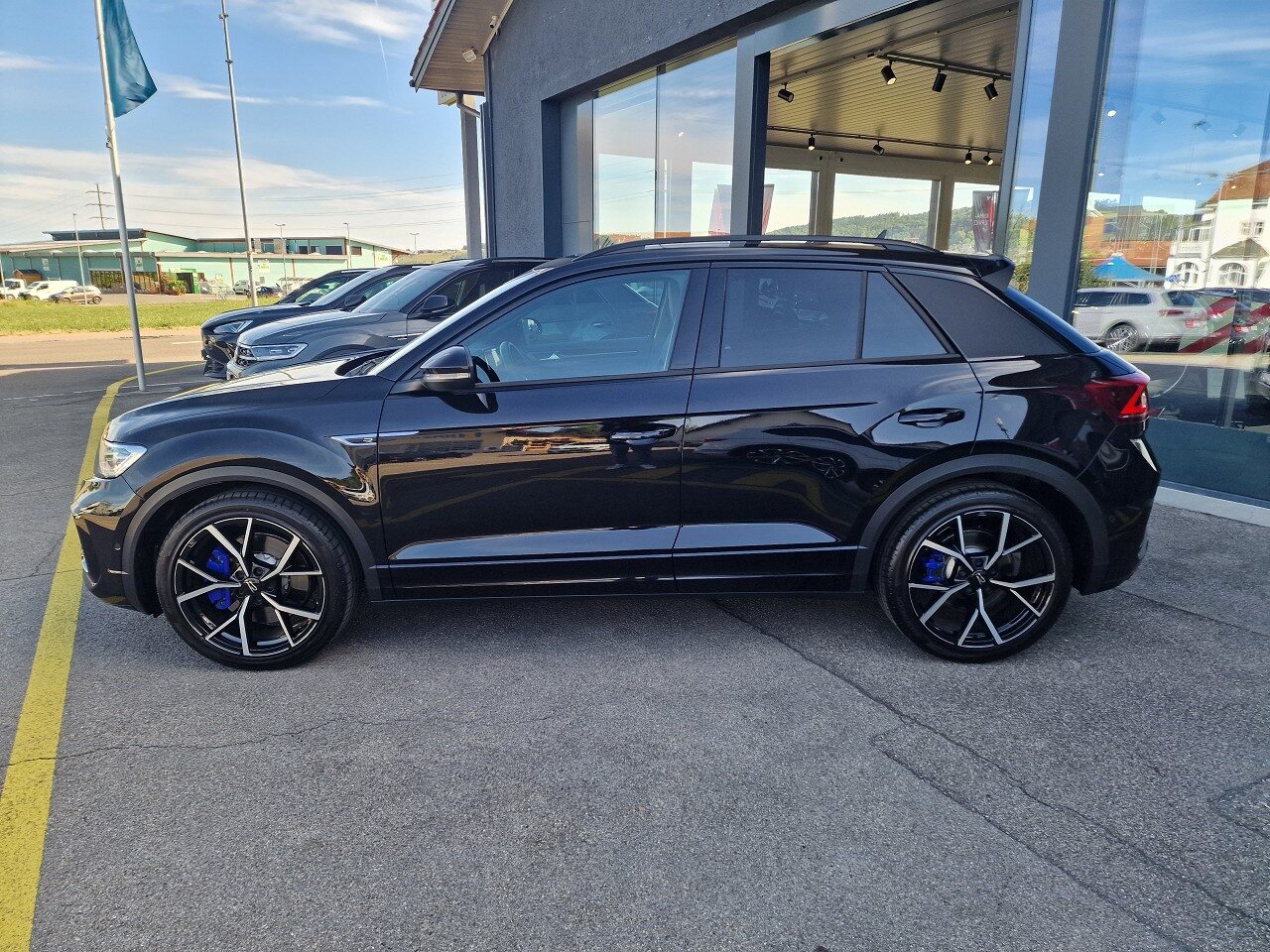 VW T-Roc R, Petrol, Second hand / Used, Automatic - 2