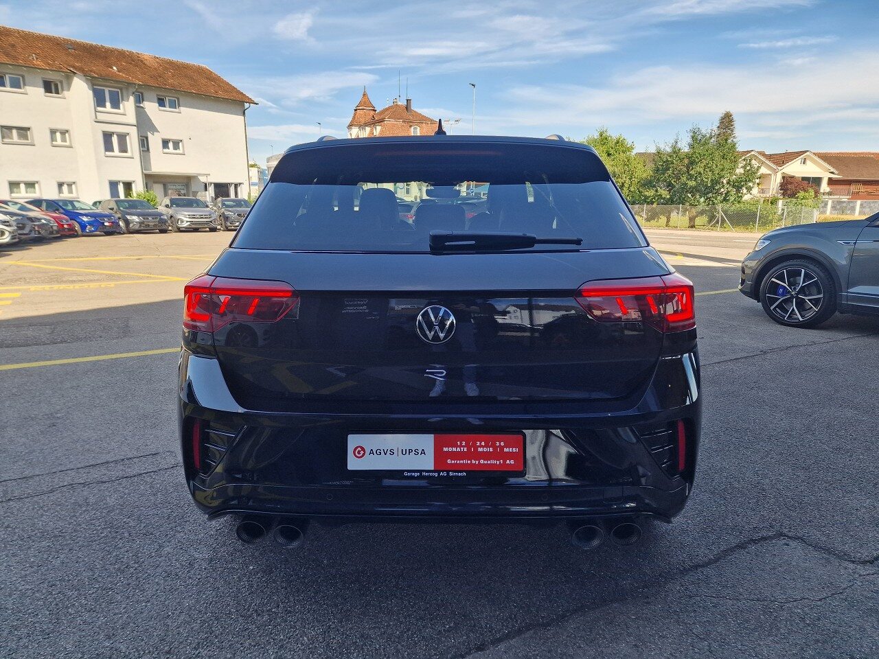 VW T-Roc R, Petrol, Second hand / Used, Automatic - 4