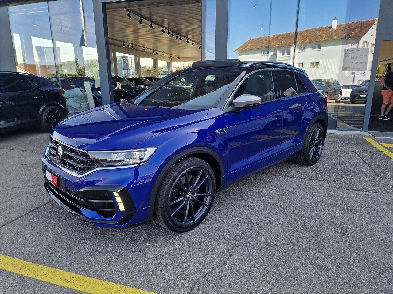 VW T-Roc R, Petrol, Second hand / Used, Automatic - 2