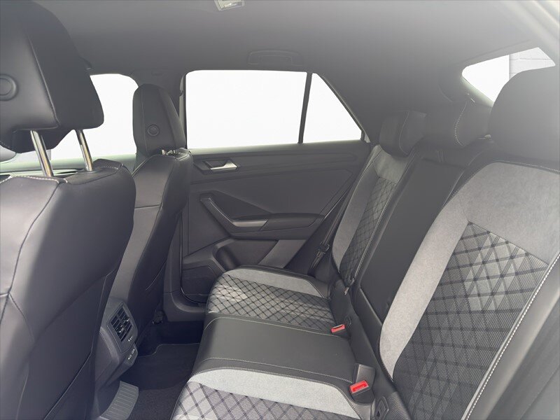 VW T-Roc 2.0 TSI R-Line DSG 4motion, Benzin, Occasion / Gebraucht, Automatik - 7