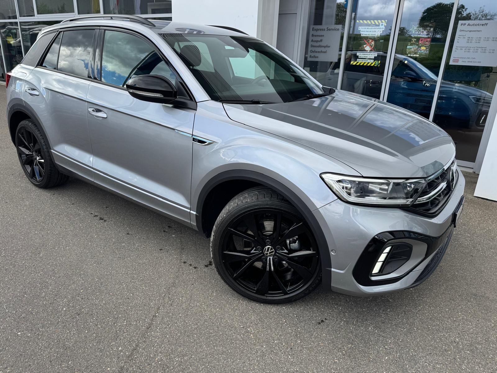 VW T-Roc R-Line, Benzina, Occasioni / Usate, Automatico - 2