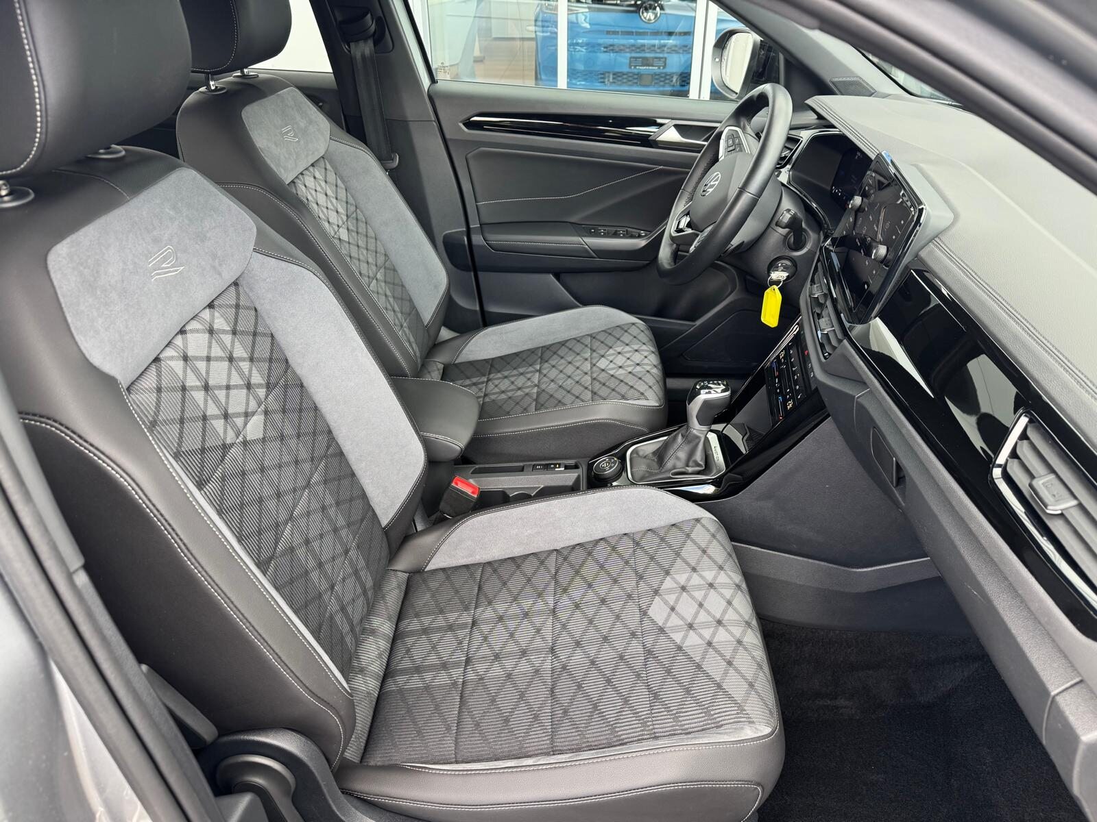 VW T-Roc R-Line, Benzina, Occasioni / Usate, Automatico - 3