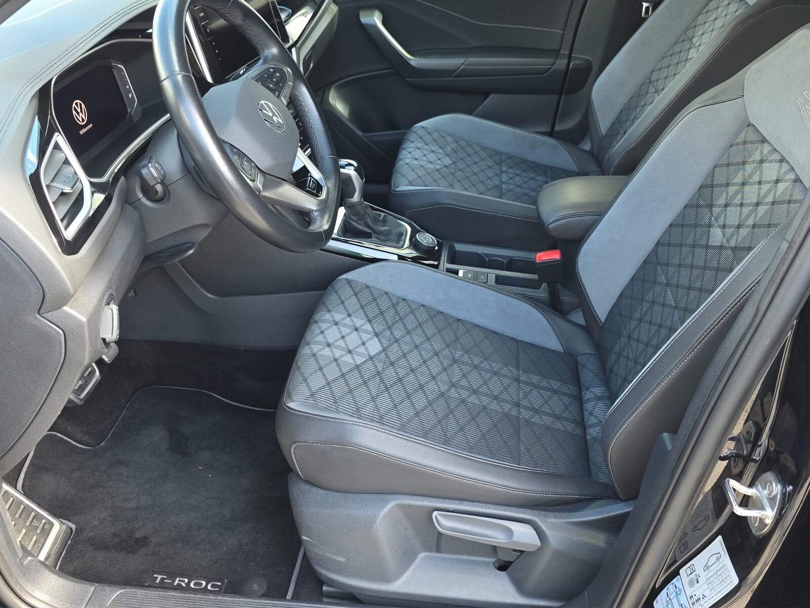 VW T-Roc R-Line, Essence, Occasion / Utilisé, Automatique - 5