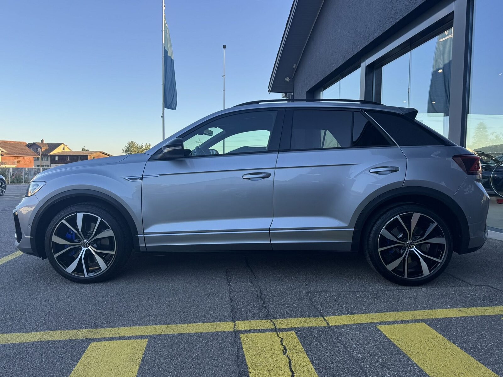 VW T-Roc R, Petrol, Second hand / Used, Automatic - 3