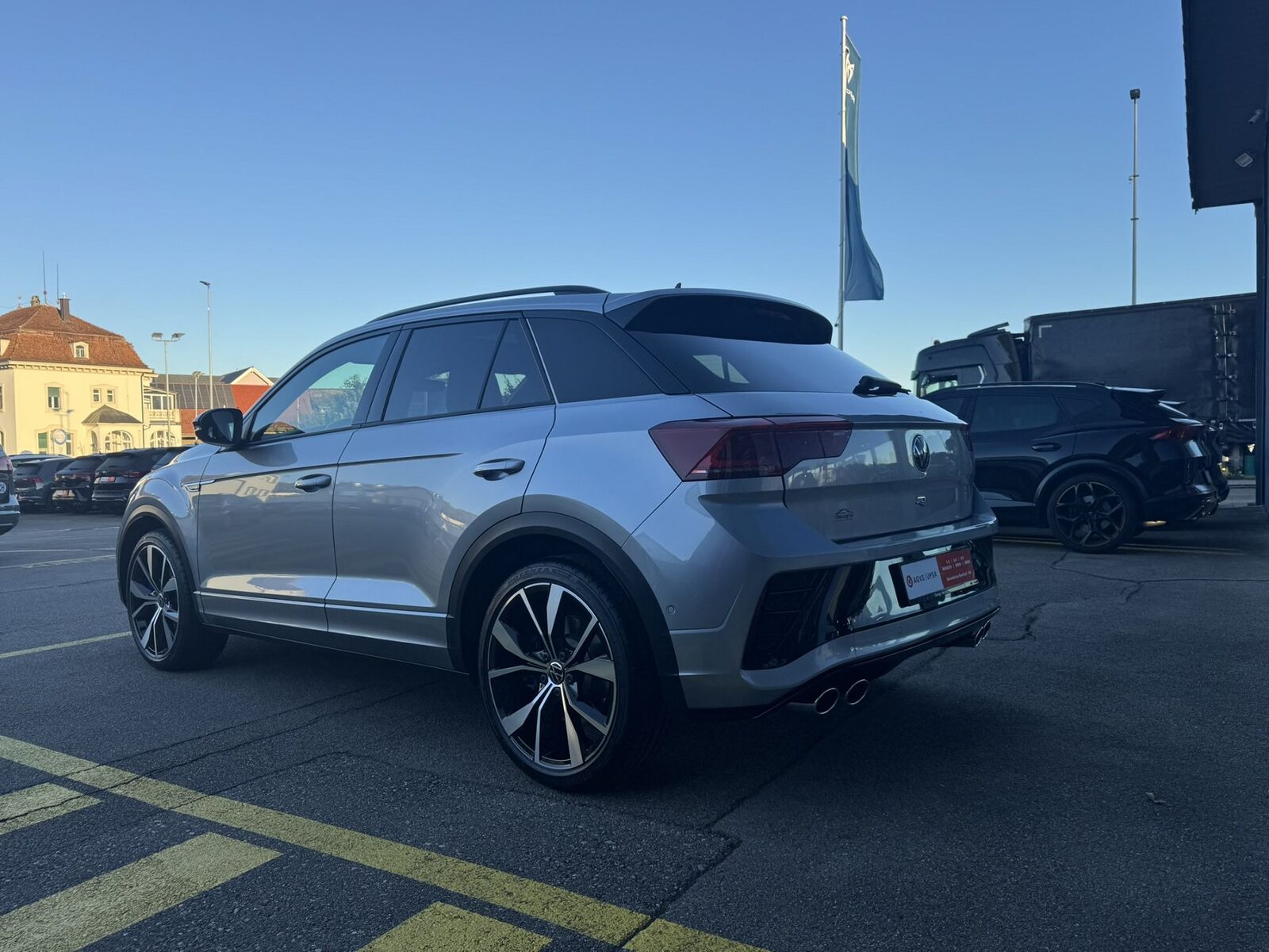 VW T-Roc R, Petrol, Second hand / Used, Automatic - 4