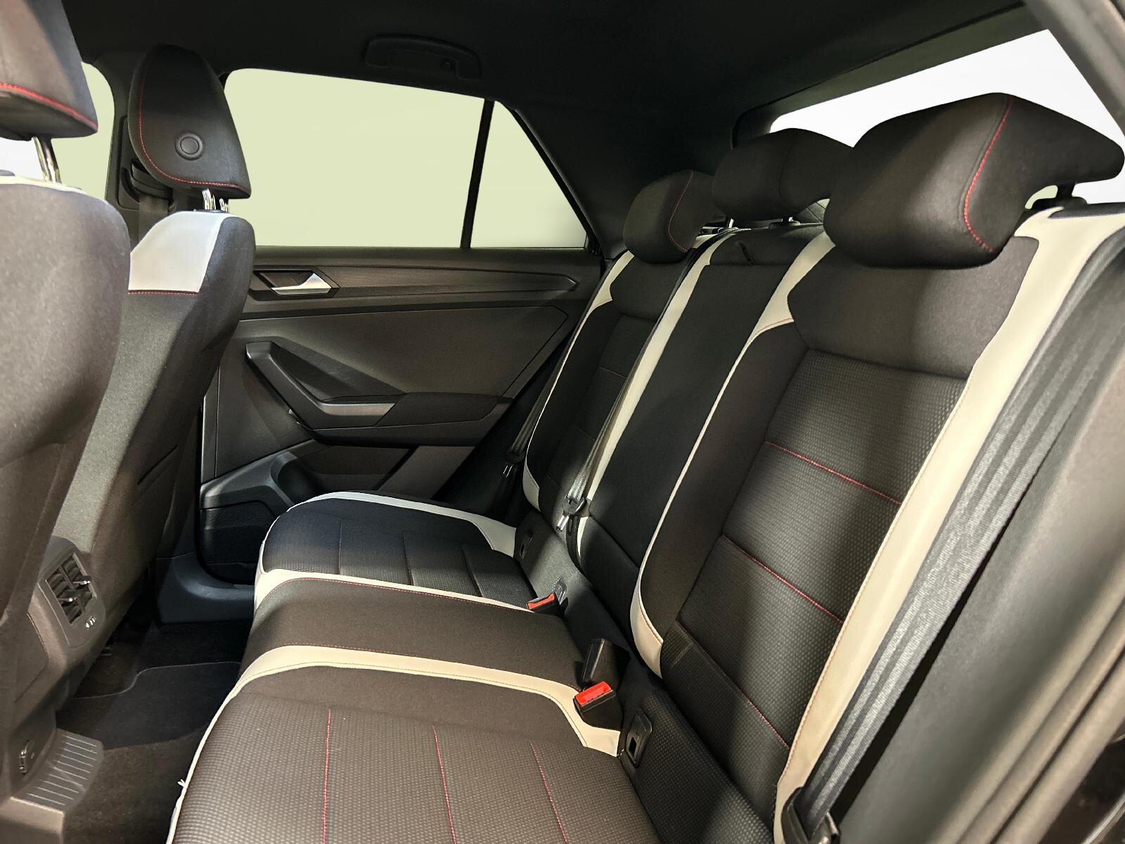 VW T-Roc 2.0 TSI Sport DSG 4motion, Petrol, Second hand / Used, Automatic - 4