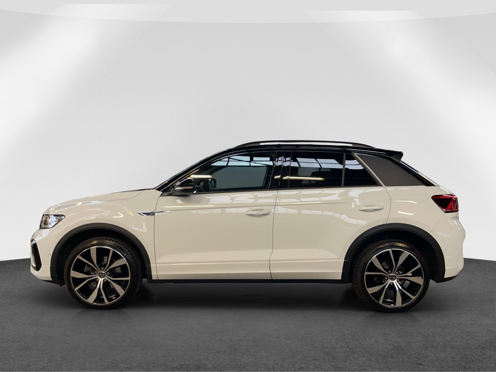 VW T-Roc 2.0 TSI R-Line DSG 4motion, Petrol, Second hand / Used, Automatic - 4