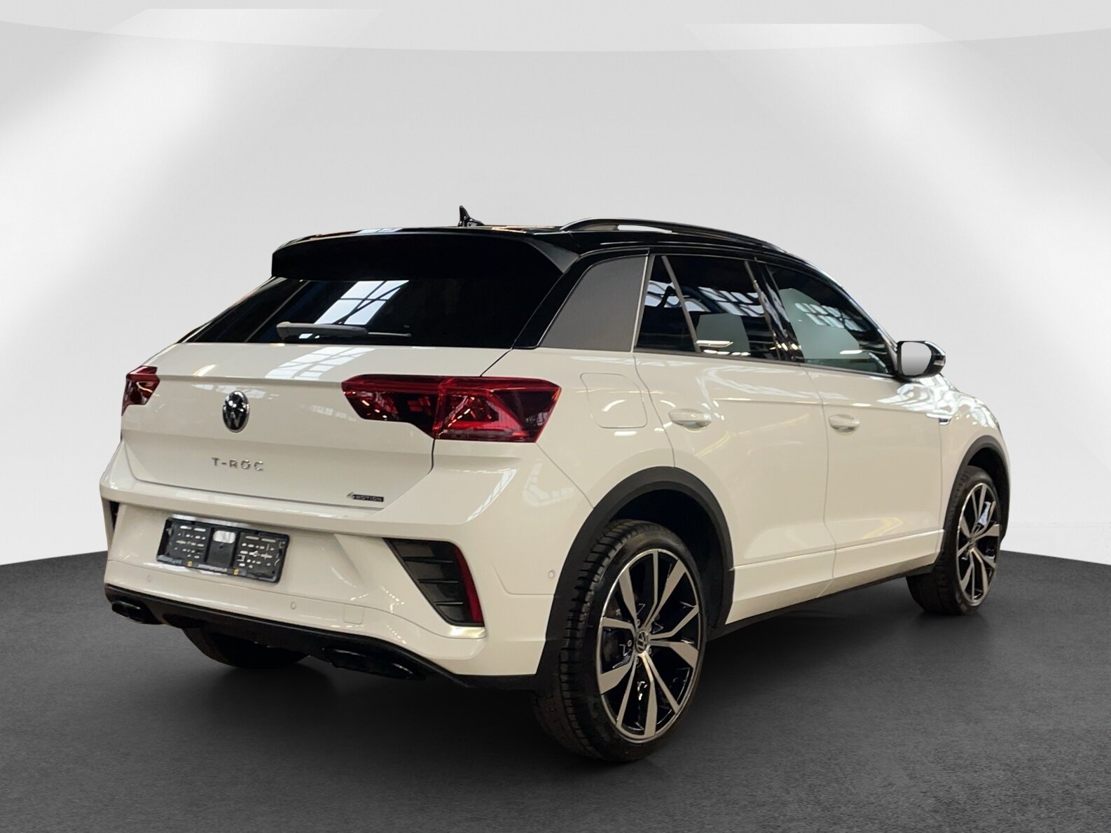 VW T-Roc 2.0 TSI R-Line DSG 4motion, Petrol, Second hand / Used, Automatic - 7