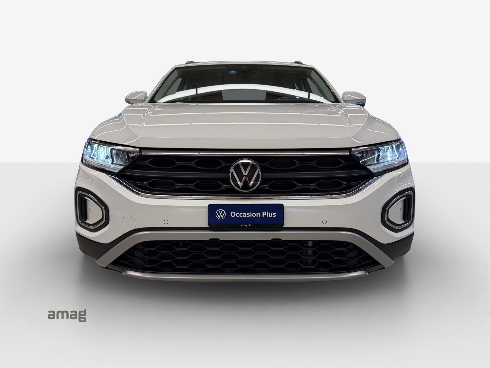 VW T-Roc Life, Petrol, Second hand / Used, Automatic - 7