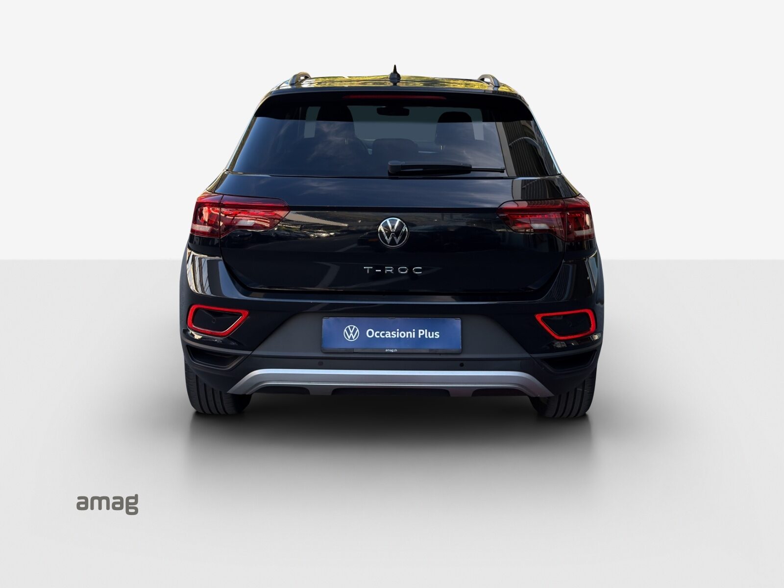 VW T-Roc Life, Petrol, Second hand / Used, Automatic - 4