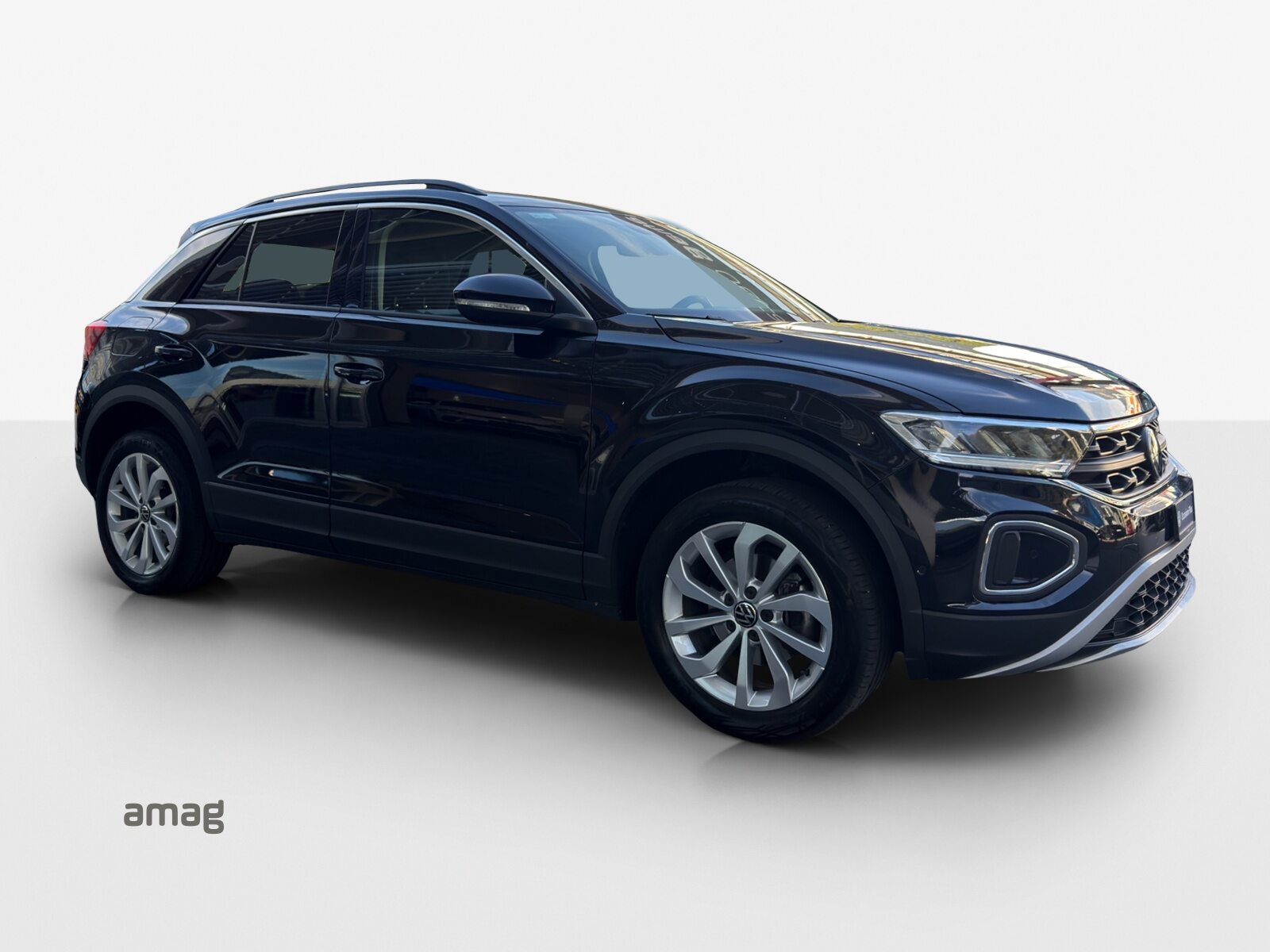VW T-Roc Life, Petrol, Second hand / Used, Automatic - 6